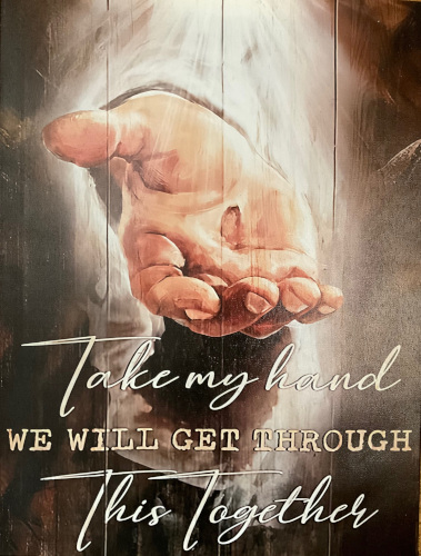 take my hand, nimm meine Hand - Praxis Seelenglück Mieming take my hand we will get through this together - Praxis Seelenglück Mieming